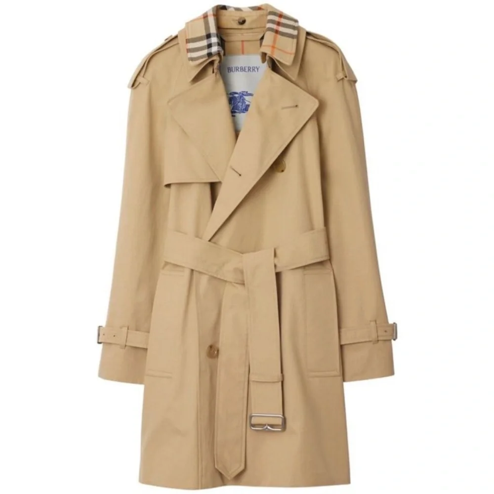Burberry Beige Trench Coat with Classic Check Lining, less than 5 months old. - Picture 2 of 14